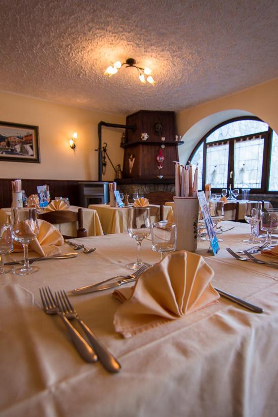Hotel Ristorante Miravalle Teglio Extérieur photo