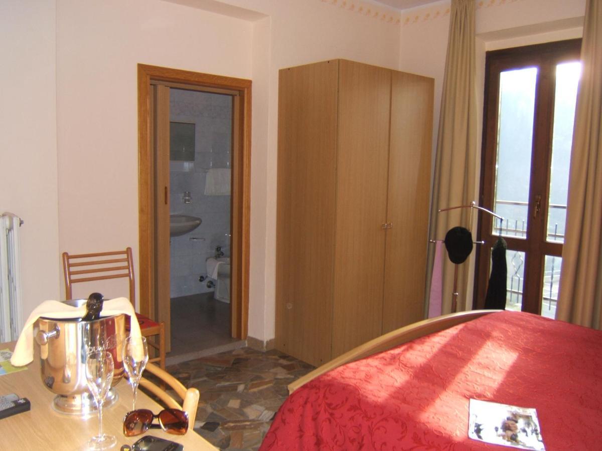 Hotel Ristorante Miravalle Teglio Extérieur photo