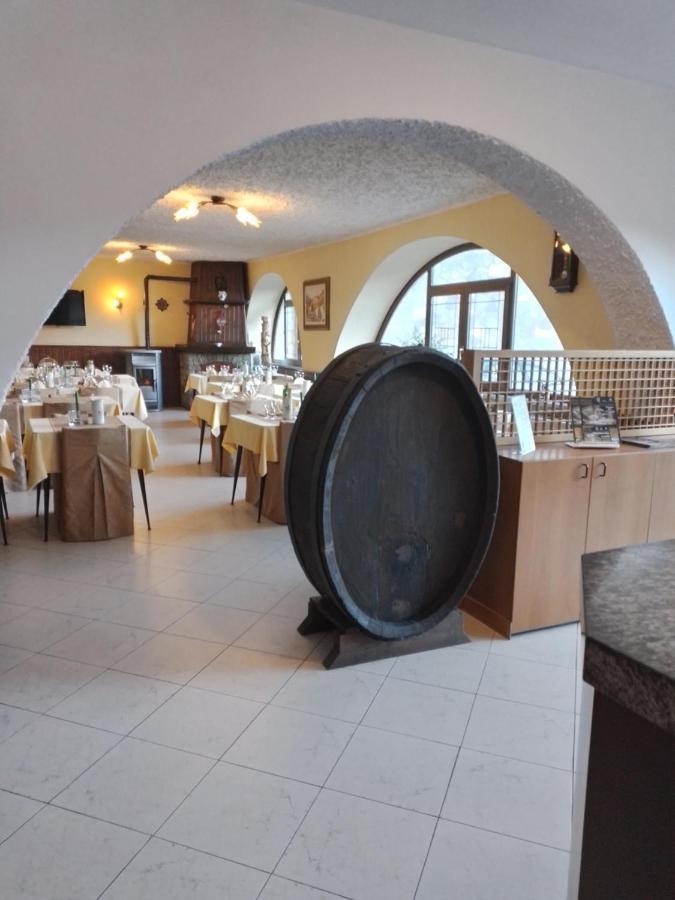 Hotel Ristorante Miravalle Teglio Extérieur photo