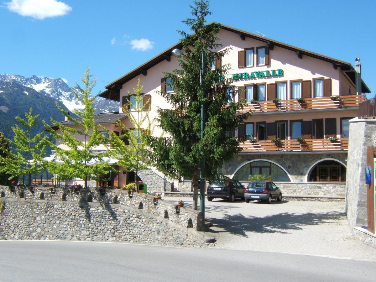 Hotel Ristorante Miravalle Teglio Extérieur photo