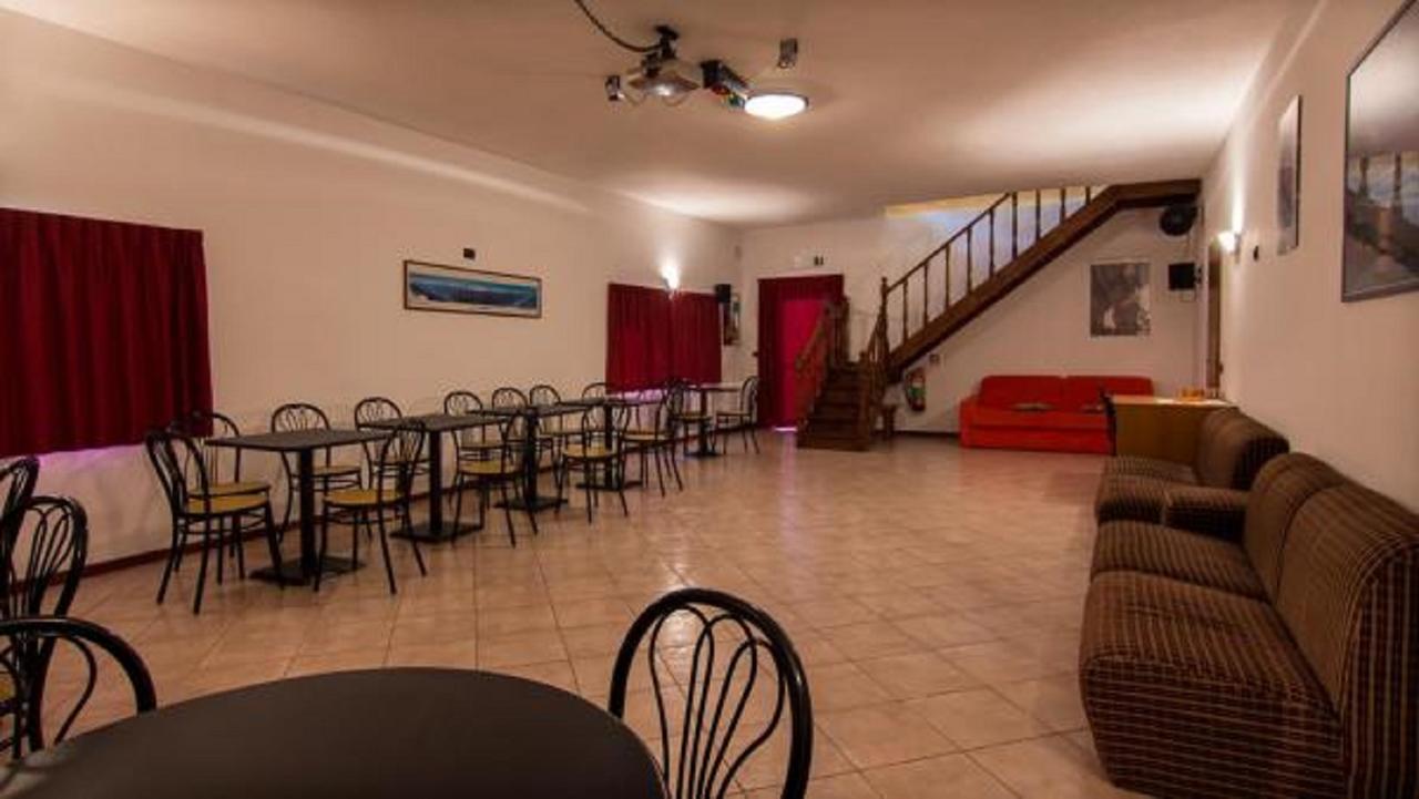 Hotel Ristorante Miravalle Teglio Extérieur photo